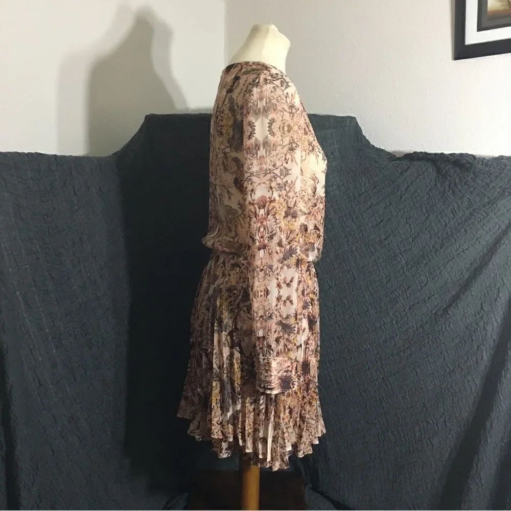 BCBGeneration Floral Pleated Dress Size Small - Picture 3 of 10